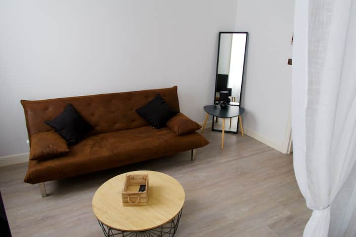LOGEMENT ENTIER: APPARTEMENT